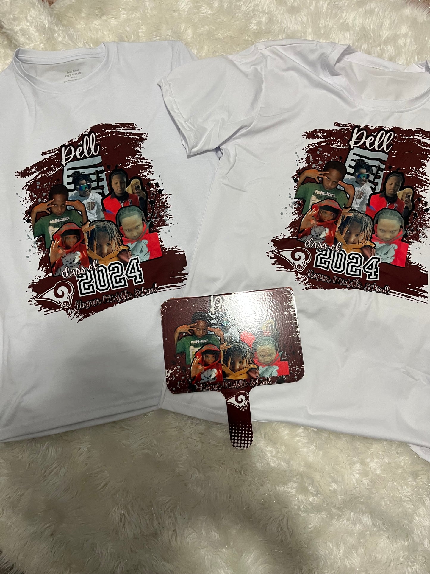 Graduation fan sign