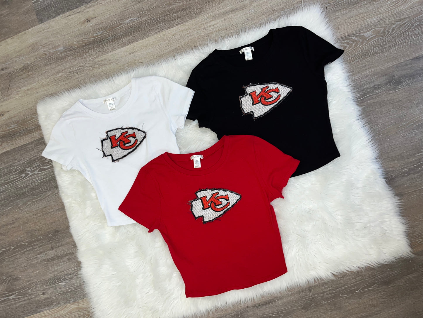 Women’s Cropped Chiefs Tee