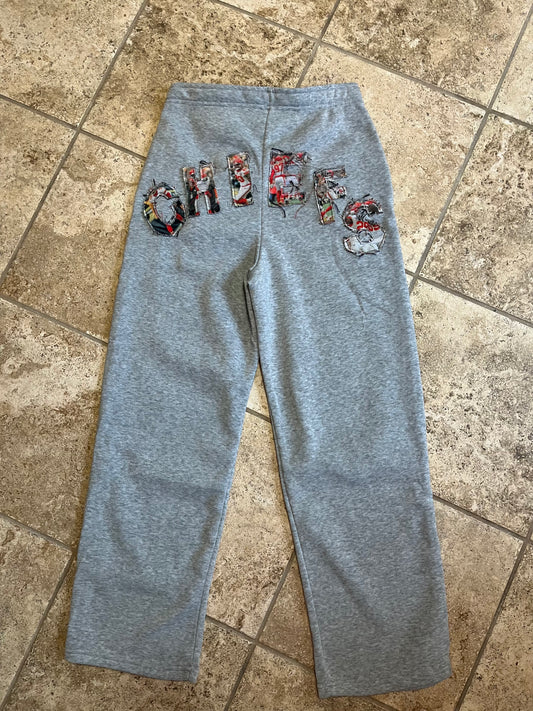 Medium Chiefs pants
