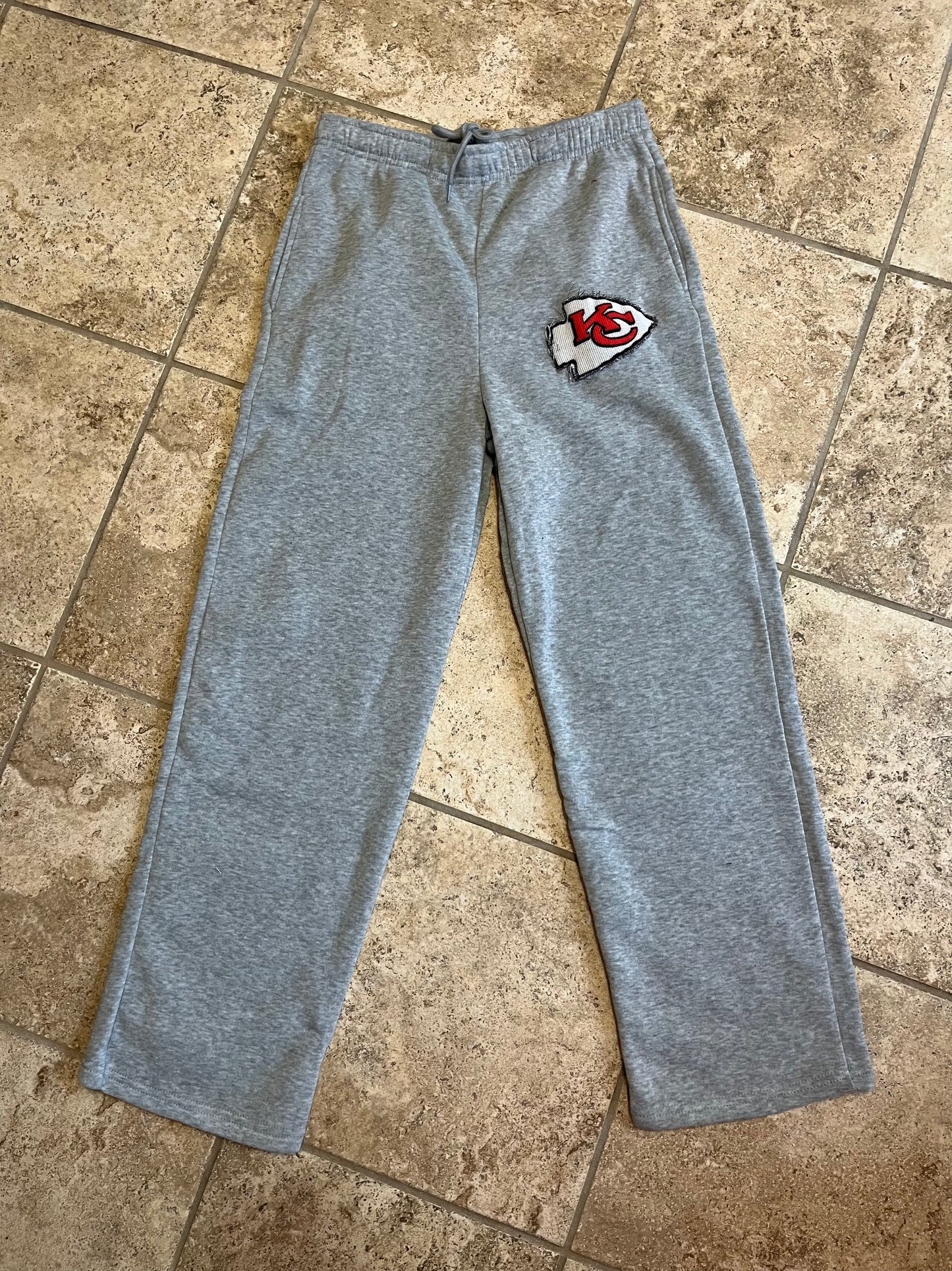 Medium Chiefs pants